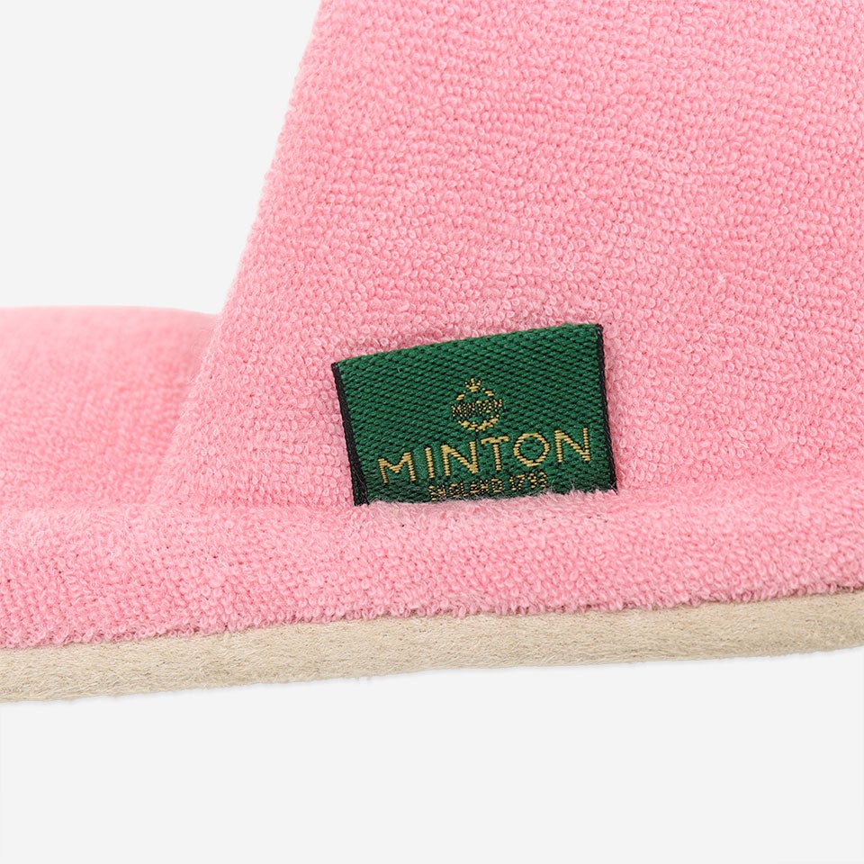 「MINTON」のブランドタグが付いています