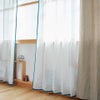イメージ画像／ブルーのパイピングテープをあしらったレースカーテンです